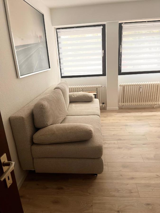 Gemuetliches Zentrales Apartment 2 Min Bis Du Hbf Дуйсбург Екстер'єр фото